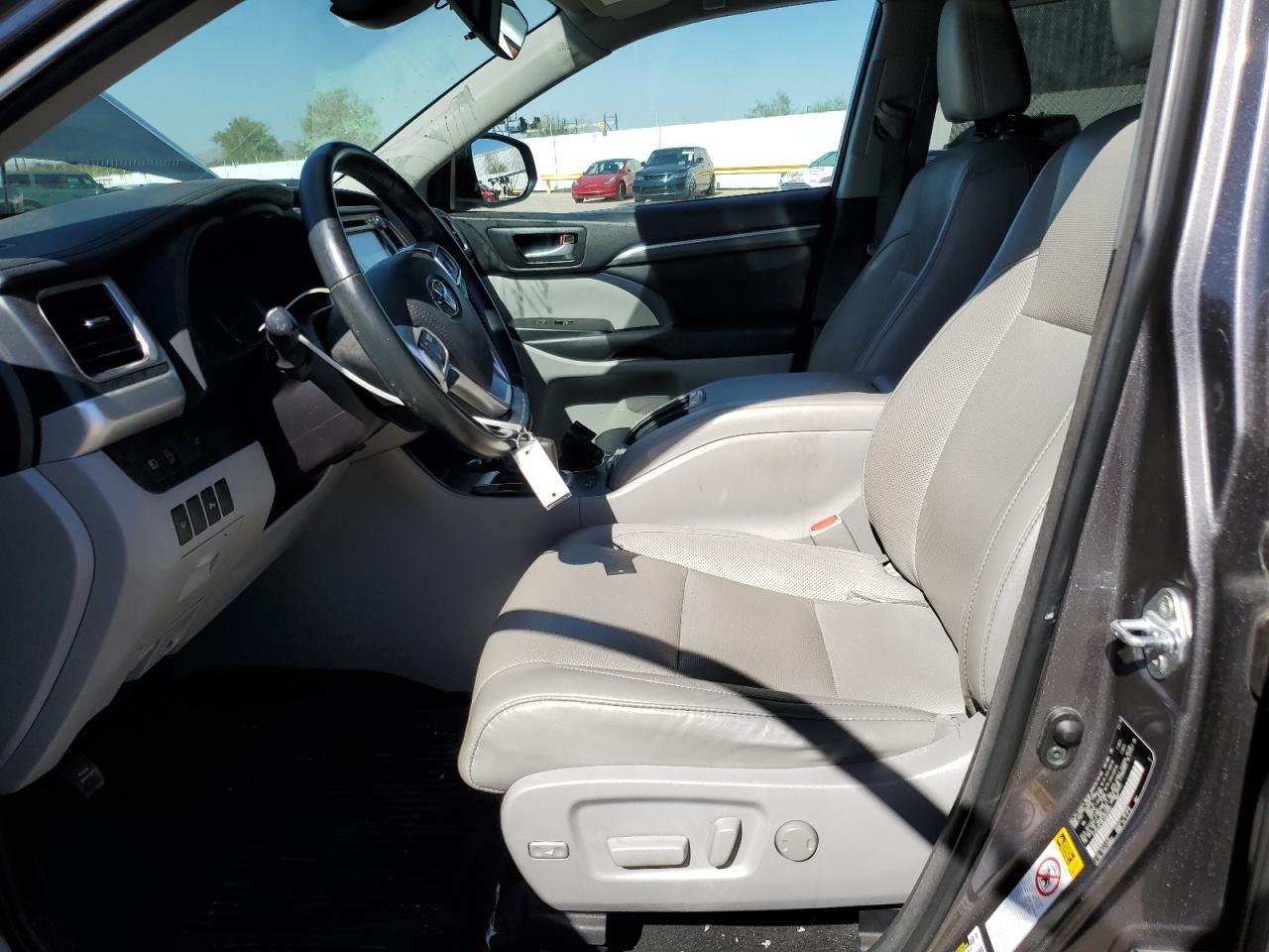 2018 TOYOTA HIGHLANDER