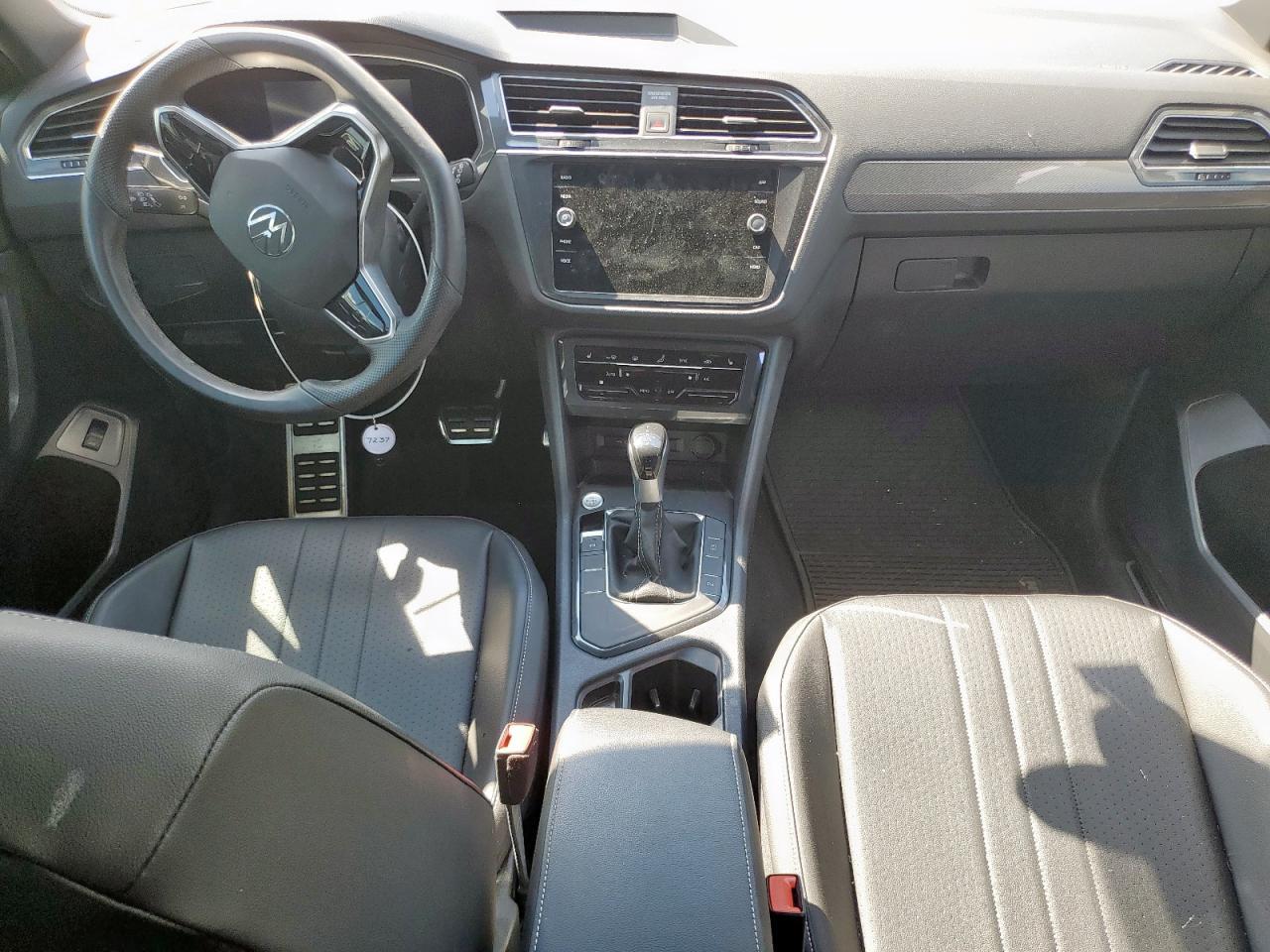 2022 VOLKSWAGEN TIGUAN