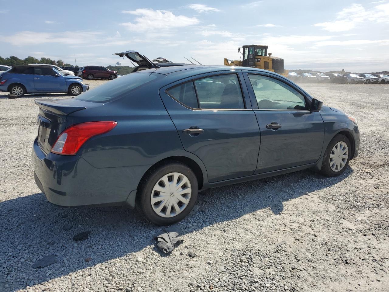 2017 NISSAN VERSA
