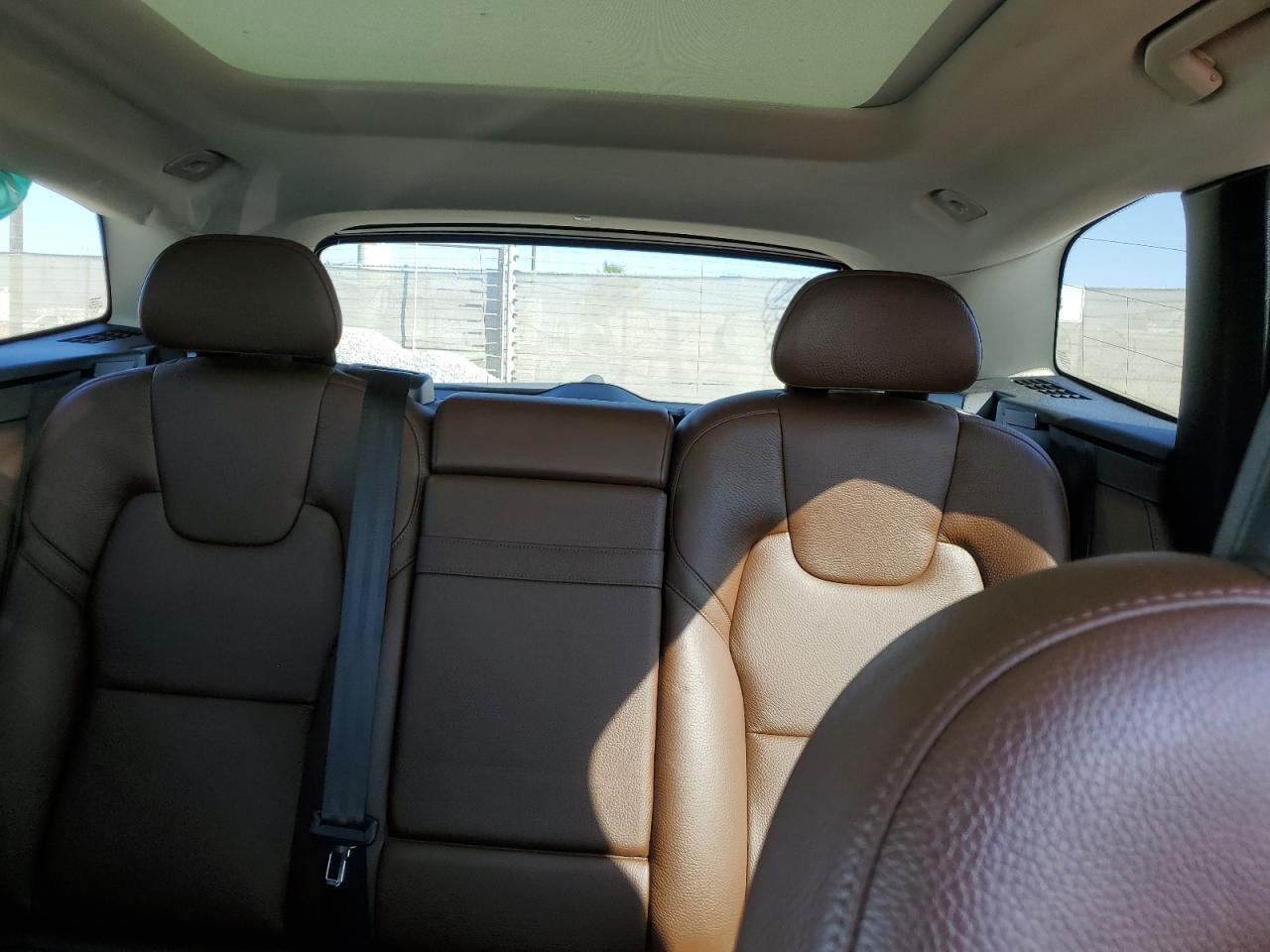 2018 VOLVO XC60