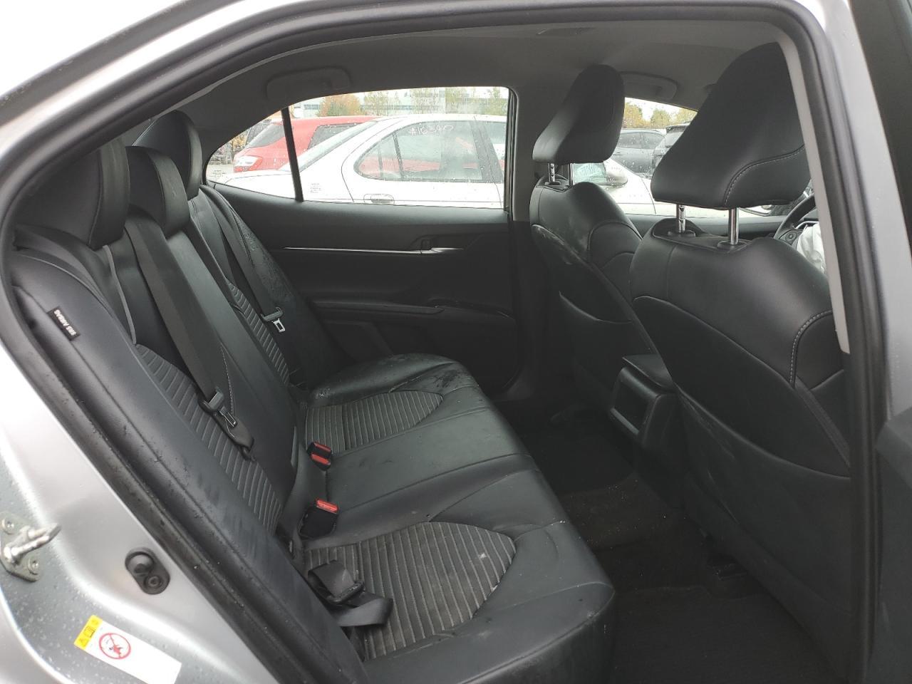 2018 TOYOTA CAMRY