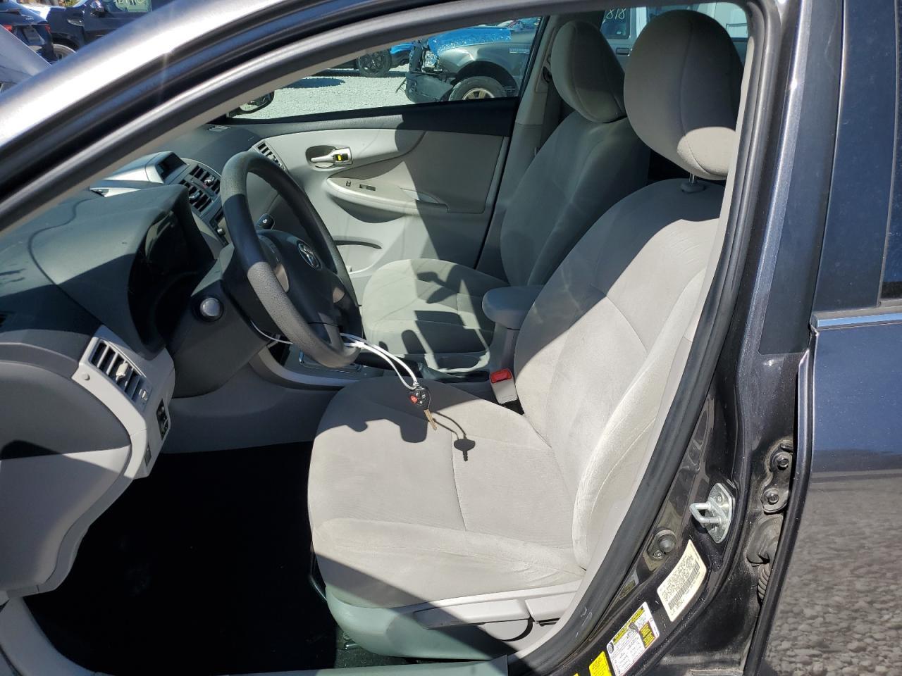 2013 TOYOTA COROLLA