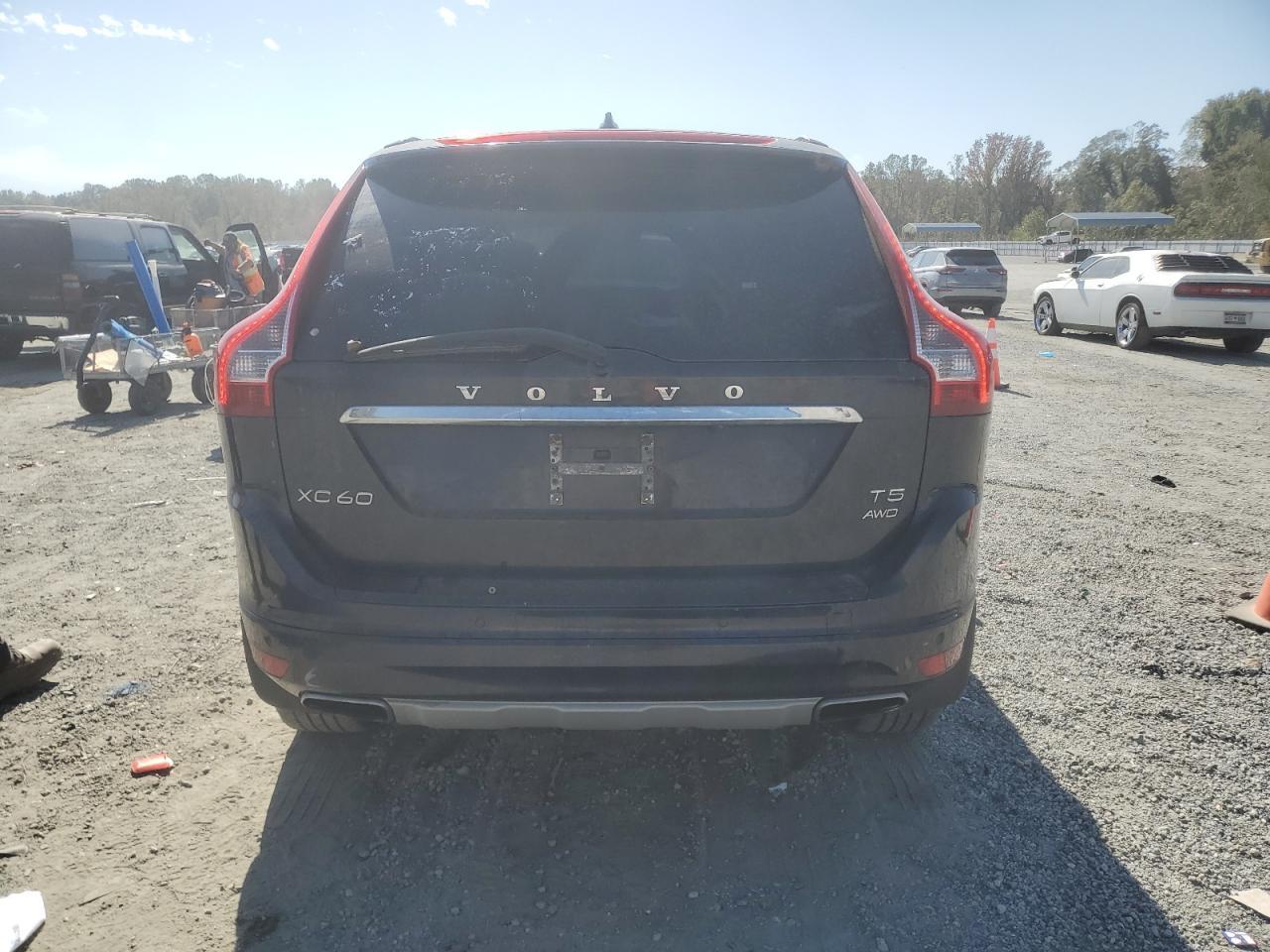 2017 VOLVO XC60