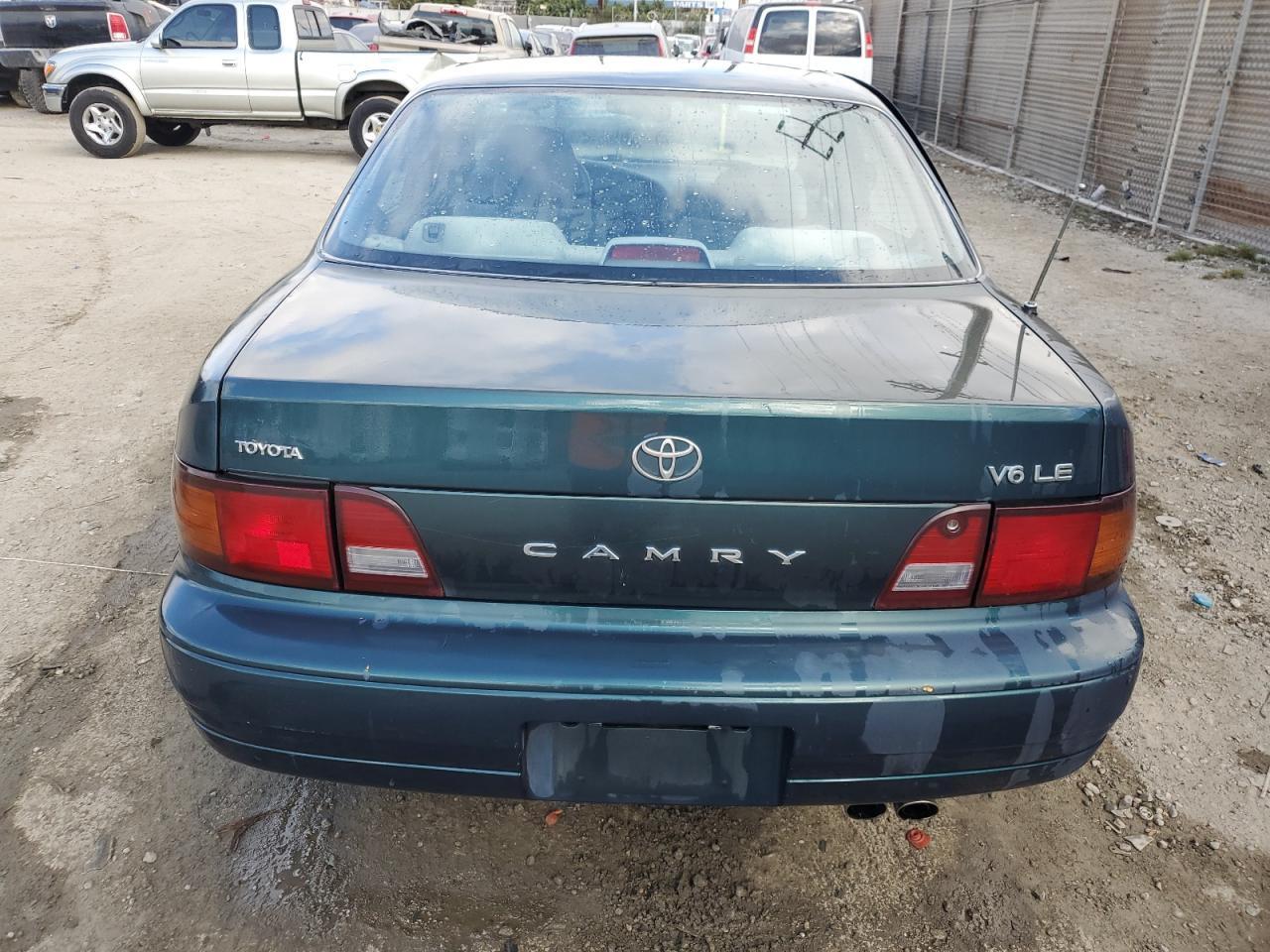 1996 TOYOTA CAMRY