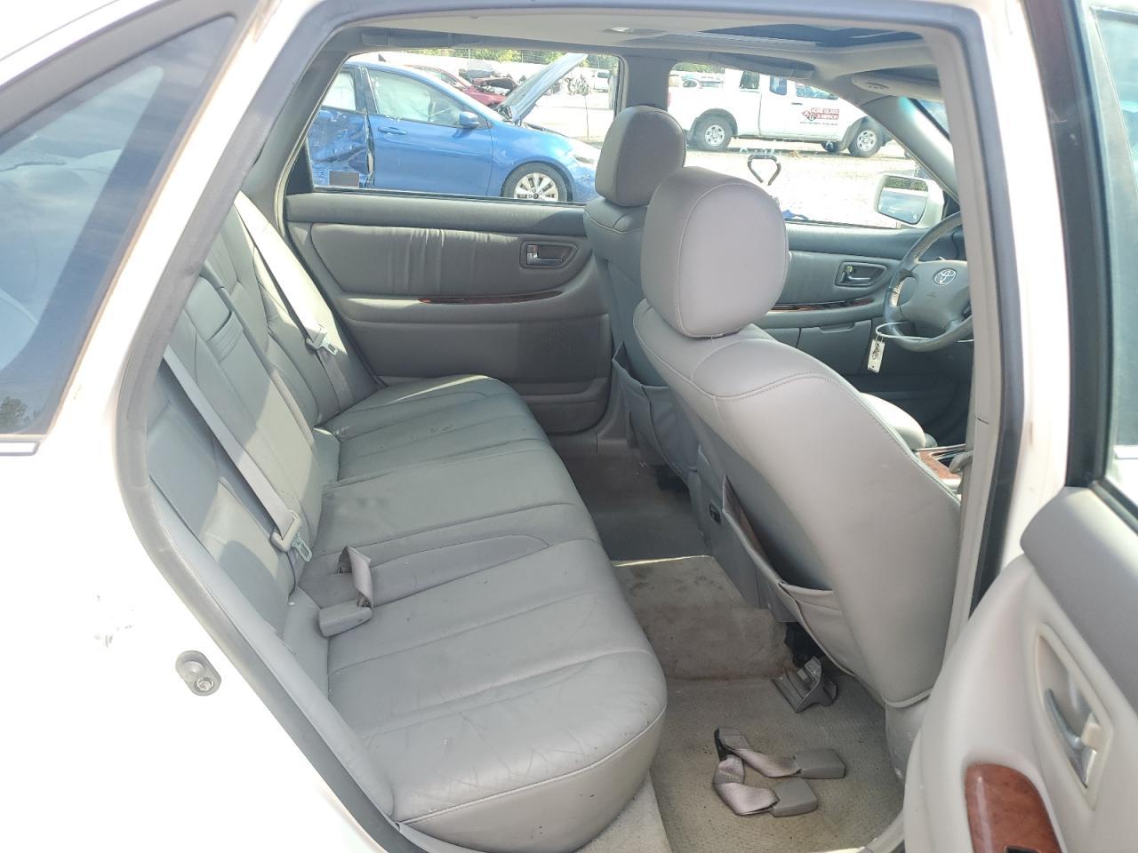2002 TOYOTA Avalon