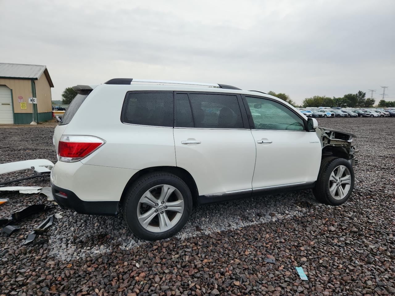 2013 TOYOTA HIGHLANDER