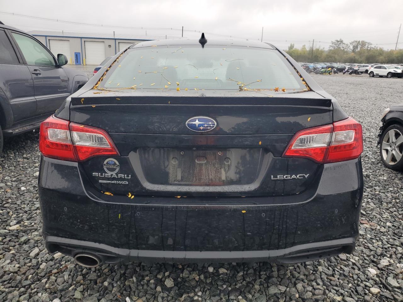 2018 SUBARU Legacy