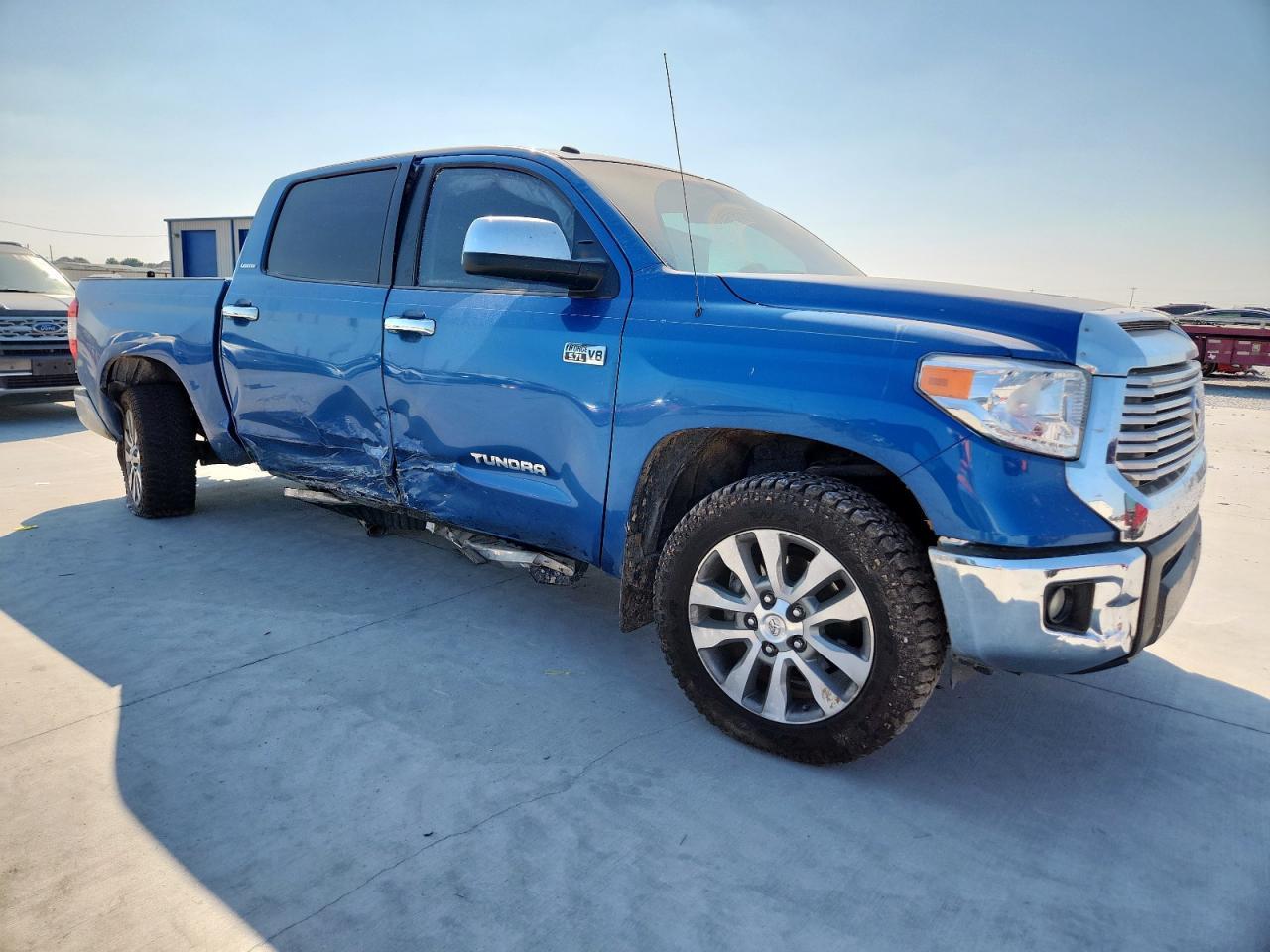 2016 TOYOTA TUNDRA