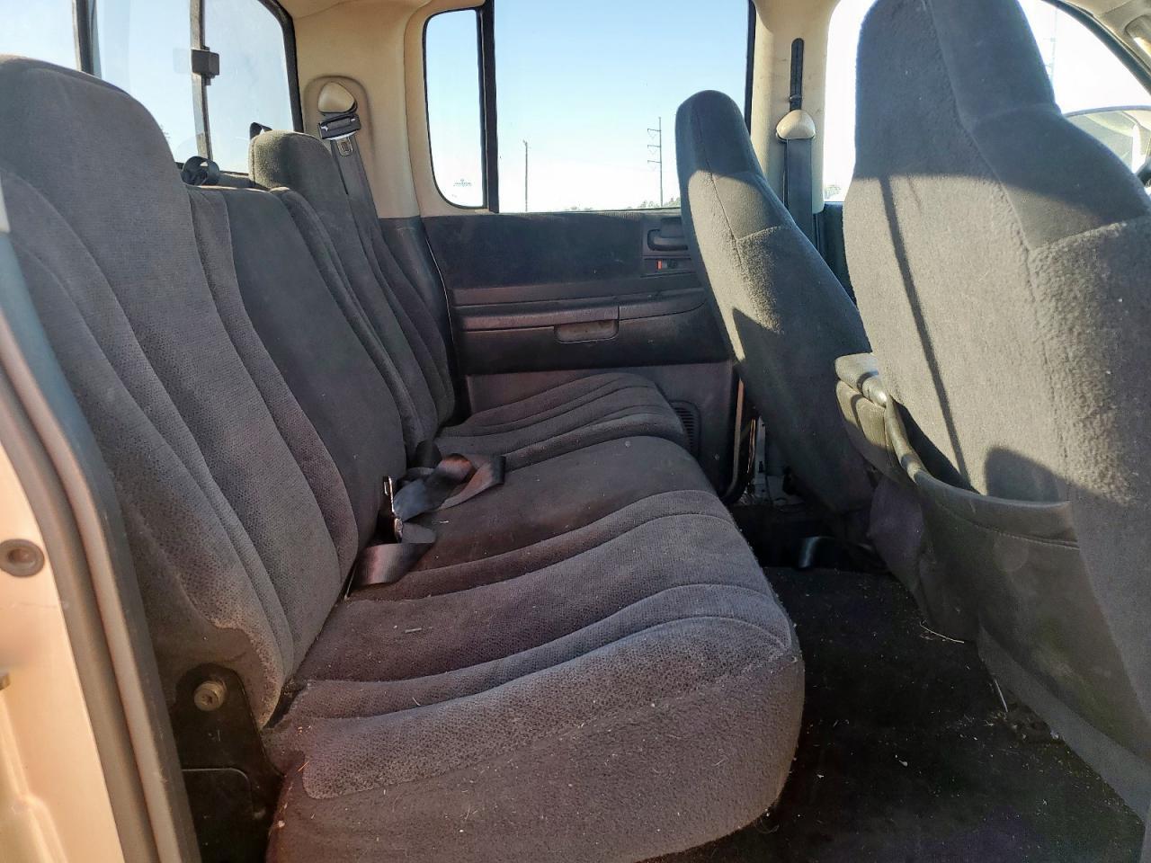 2004 DODGE Dakota