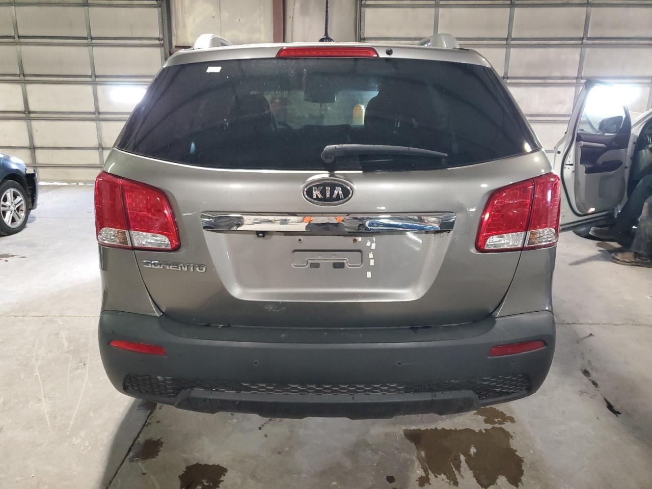 2011 KIA SORENTO