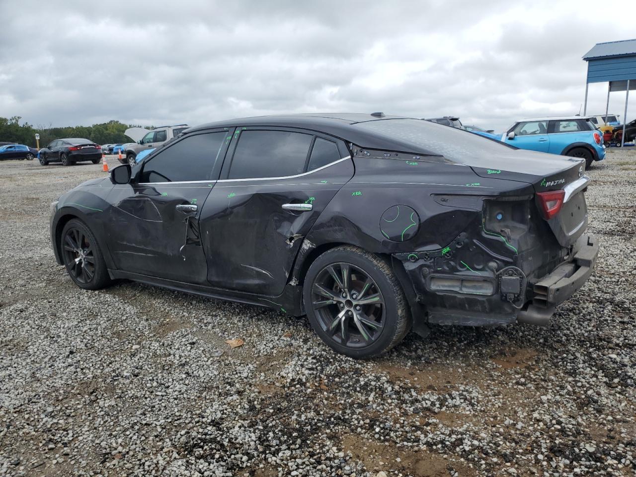 2017 NISSAN Maxima