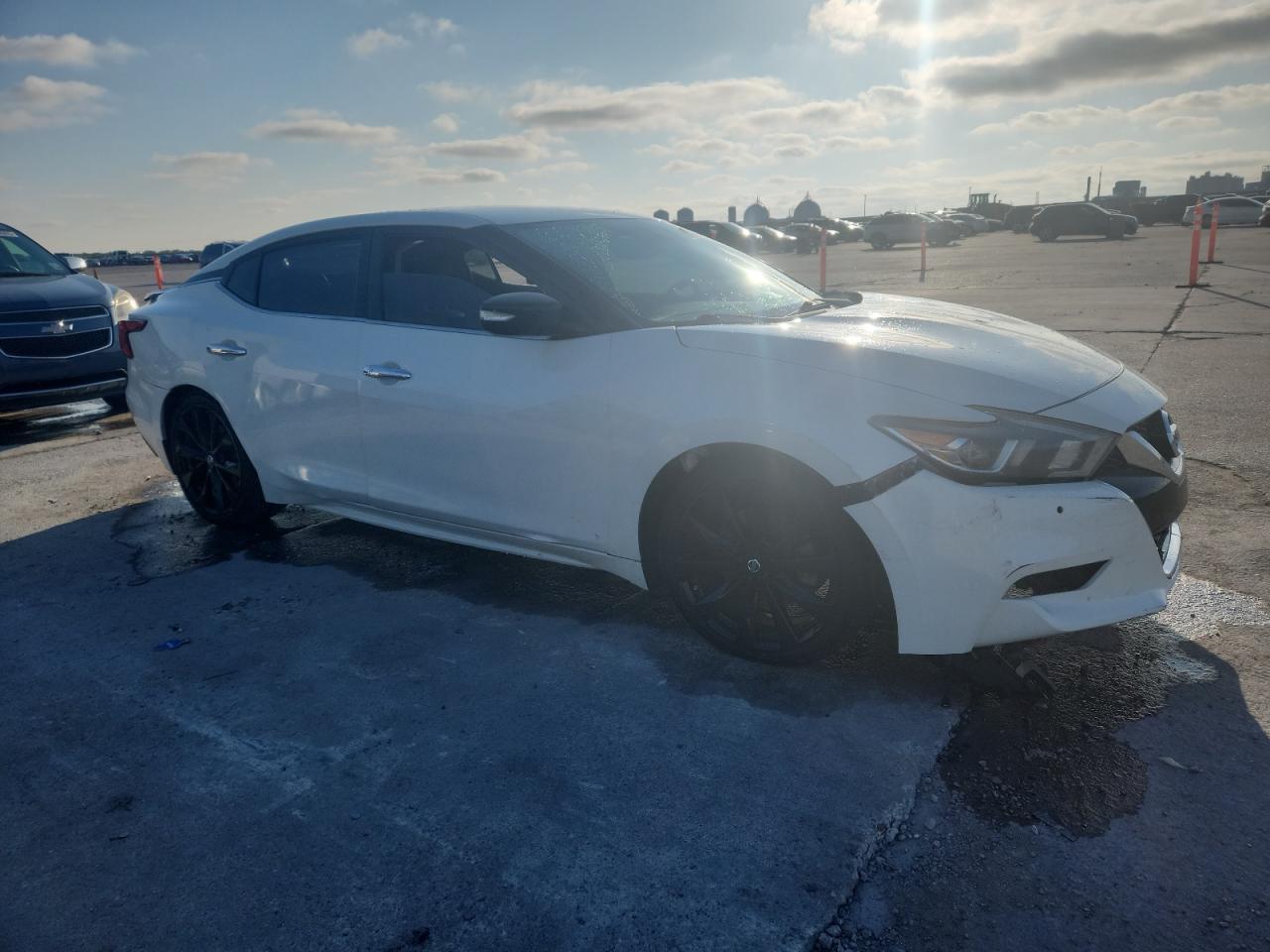2017 NISSAN Maxima