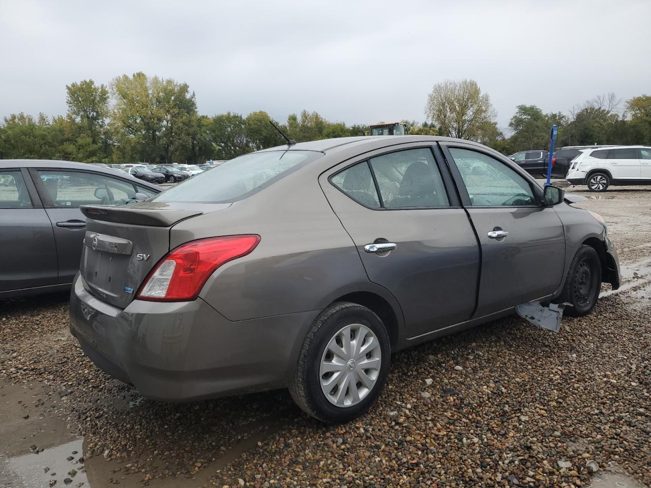 2016 NISSAN VERSA