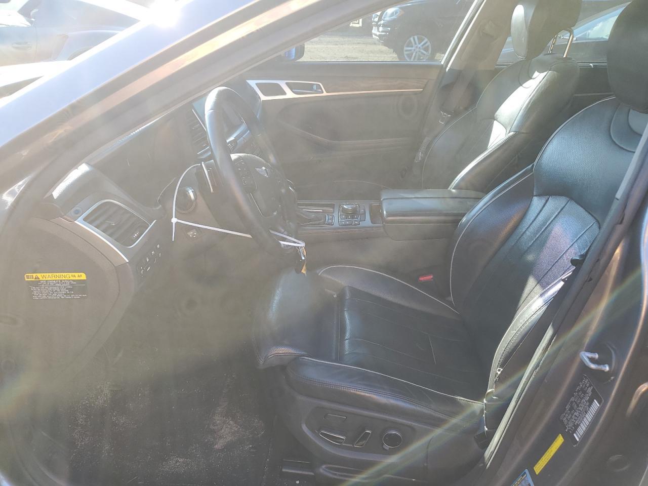 2015 HYUNDAI GENESIS