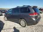 2011 TOYOTA SIENNA
