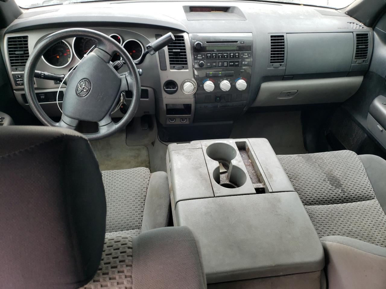 2011 TOYOTA TUNDRA