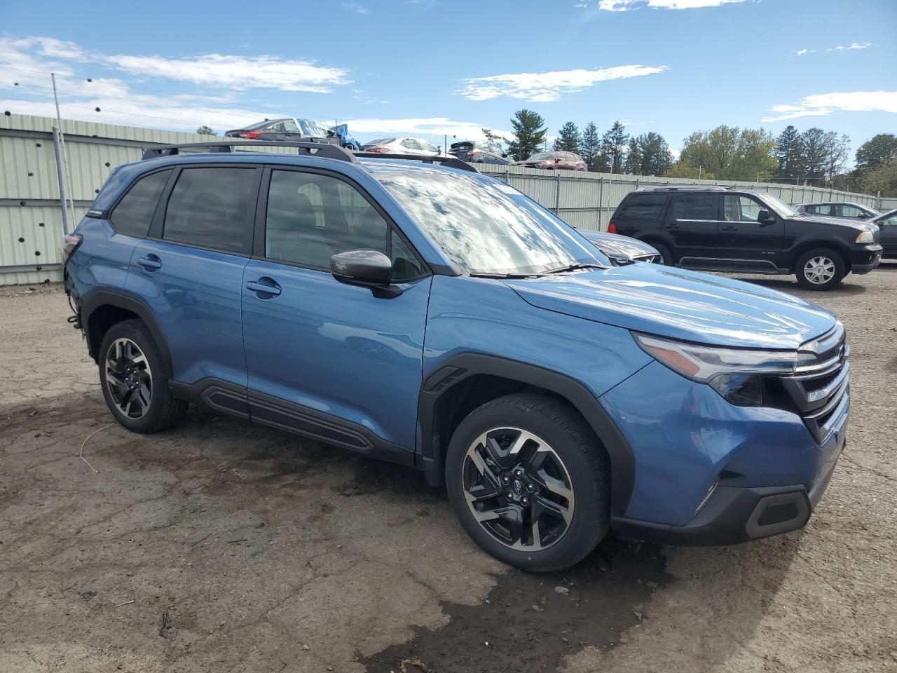 2025 SUBARU FORESTER