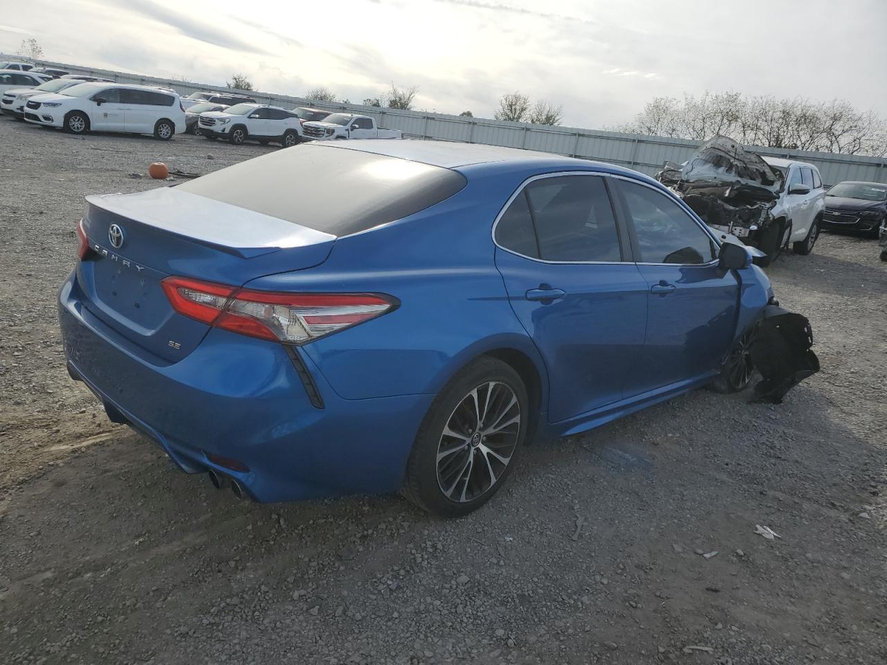 2018 TOYOTA CAMRY