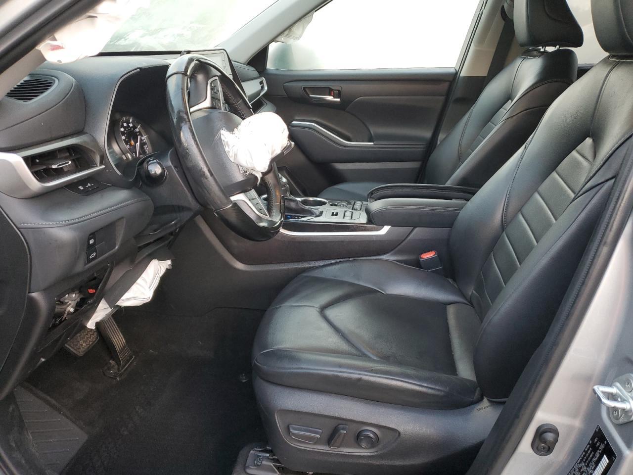 2022 TOYOTA HIGHLANDER