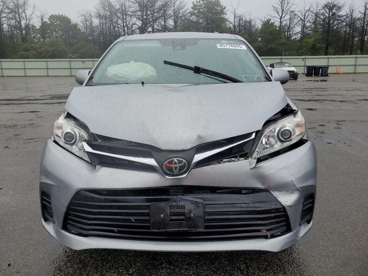 2018 TOYOTA SIENNA