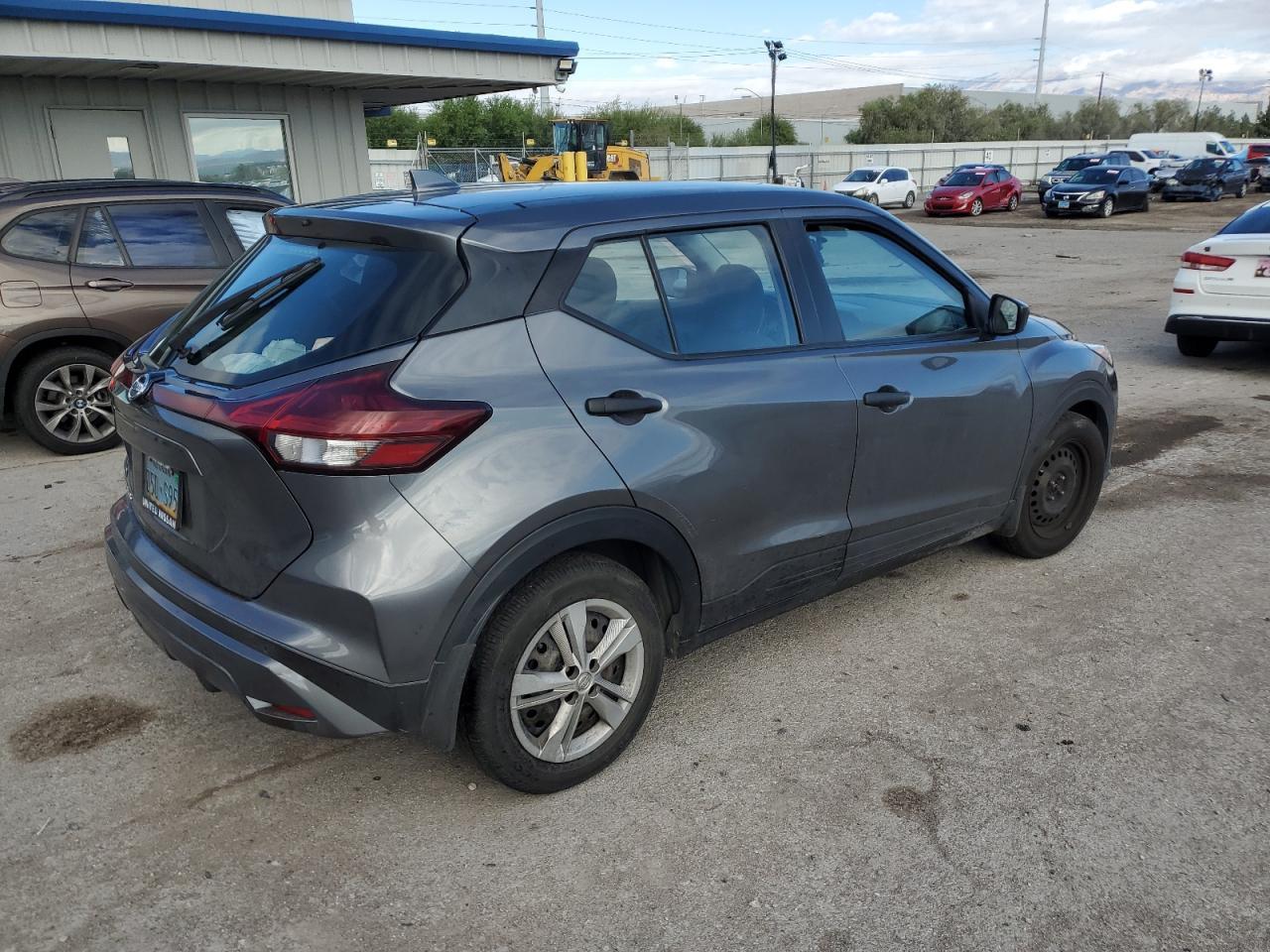 2021 NISSAN KICKS