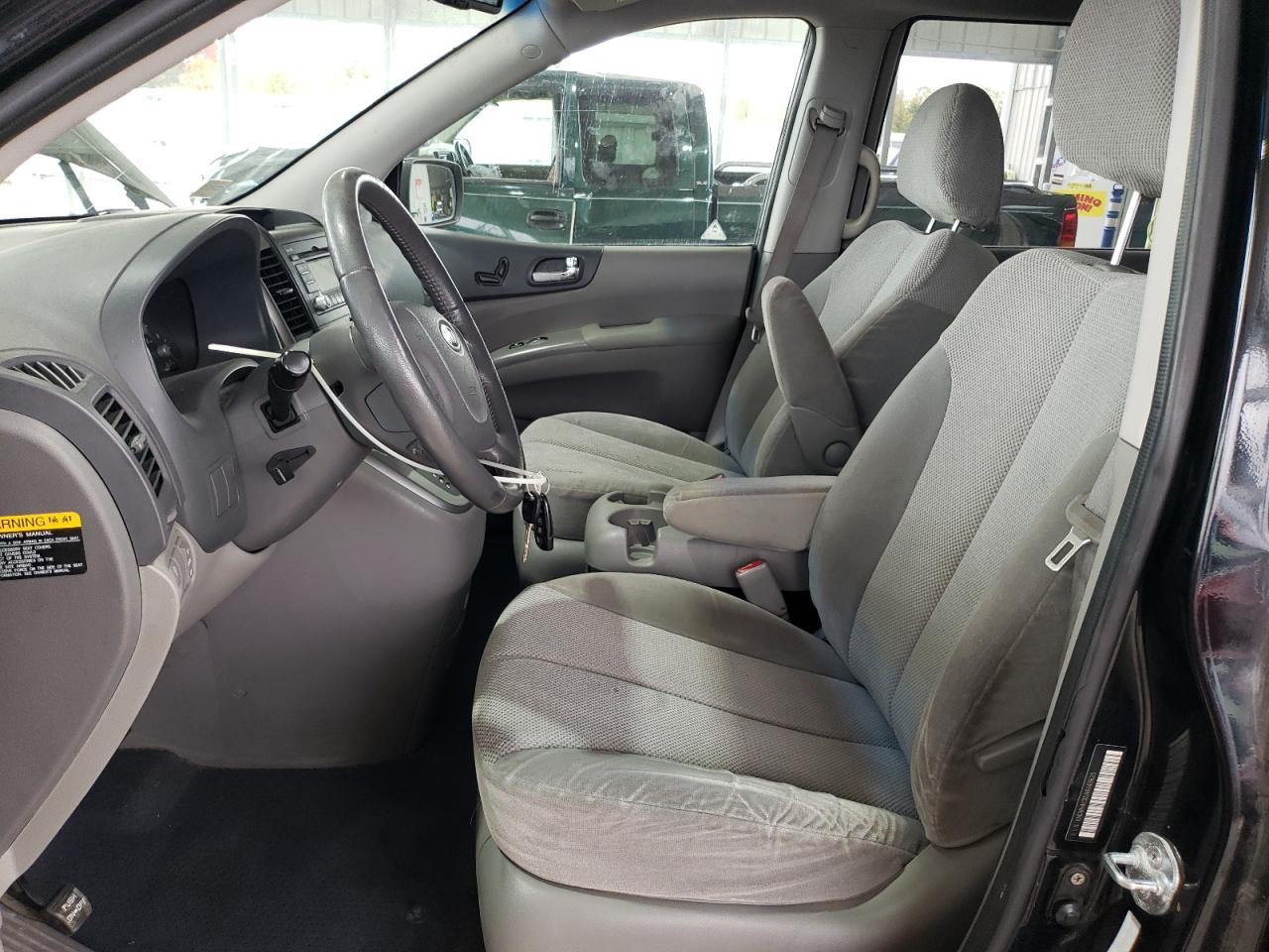 2010 KIA SEDONA