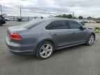 2012 VOLKSWAGEN Passat