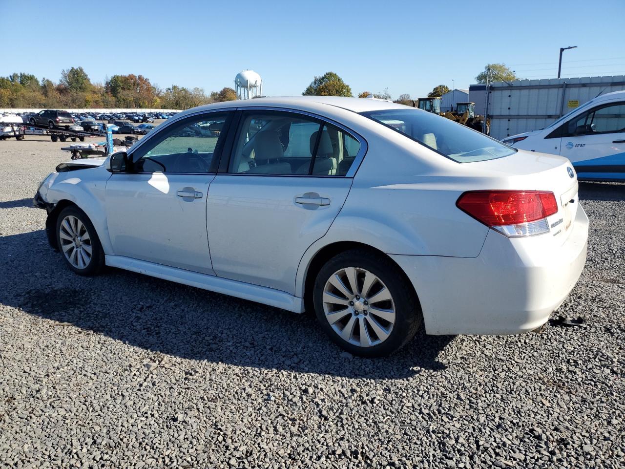 2010 SUBARU Legacy