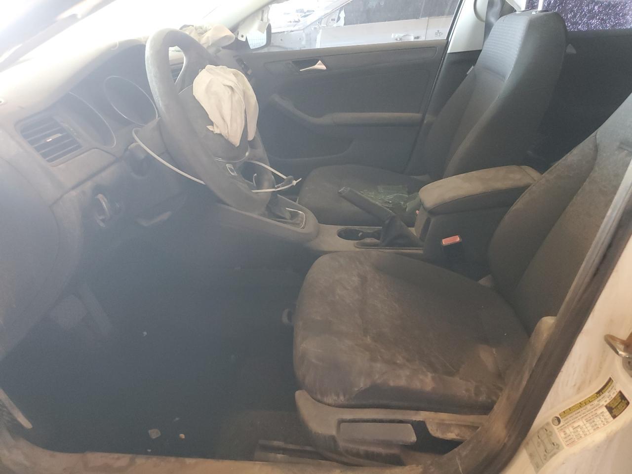 2016 VOLKSWAGEN JETTA