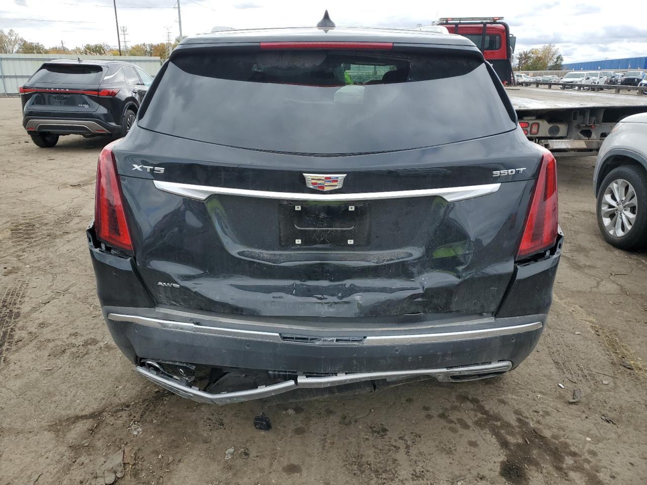 2025 CADILLAC XT5