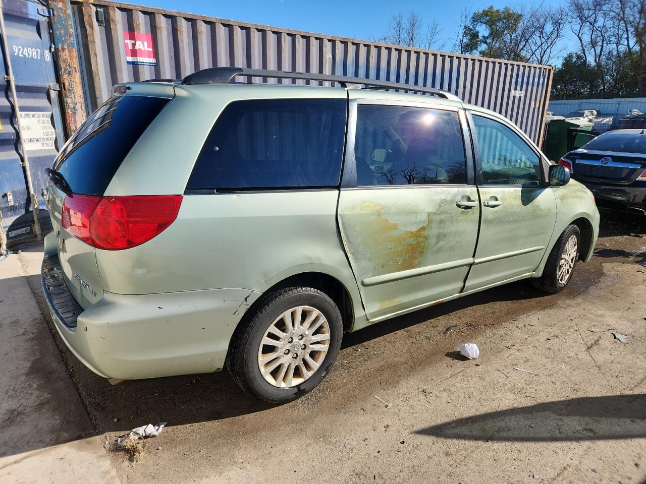 2008 TOYOTA SIENNA