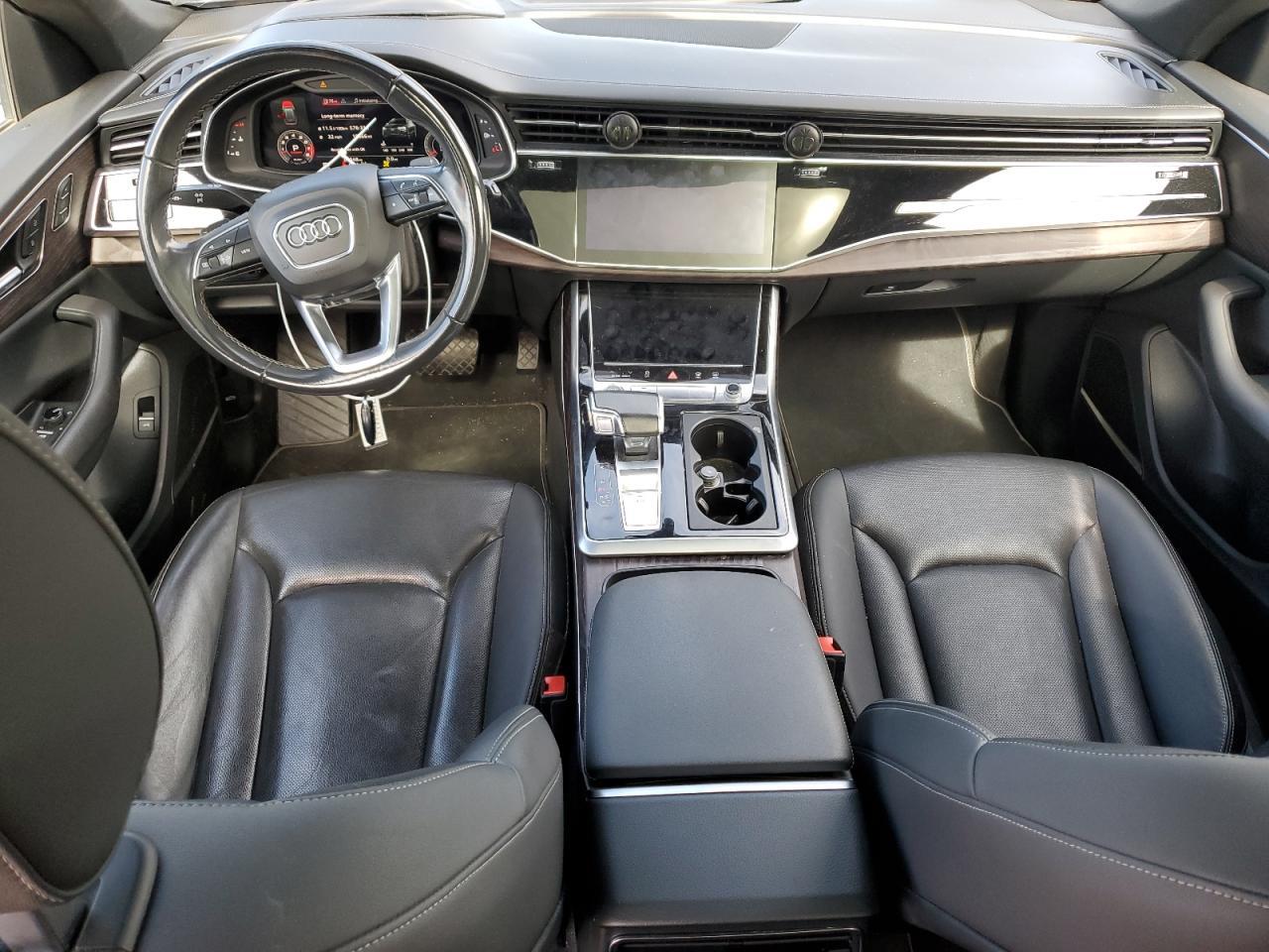 2021 AUDI Q8