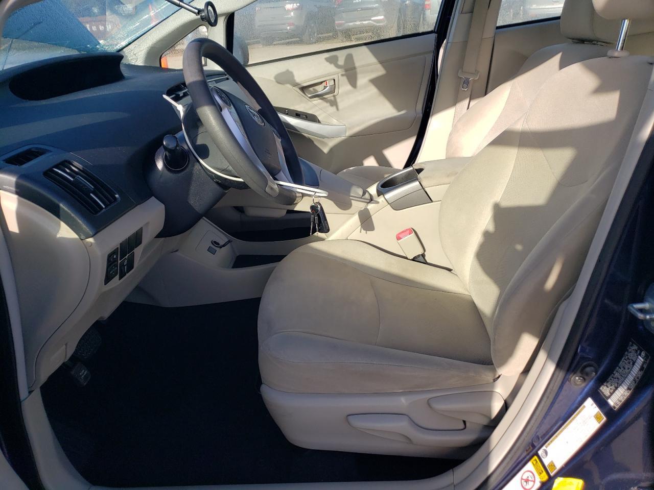 2013 TOYOTA PRIUS