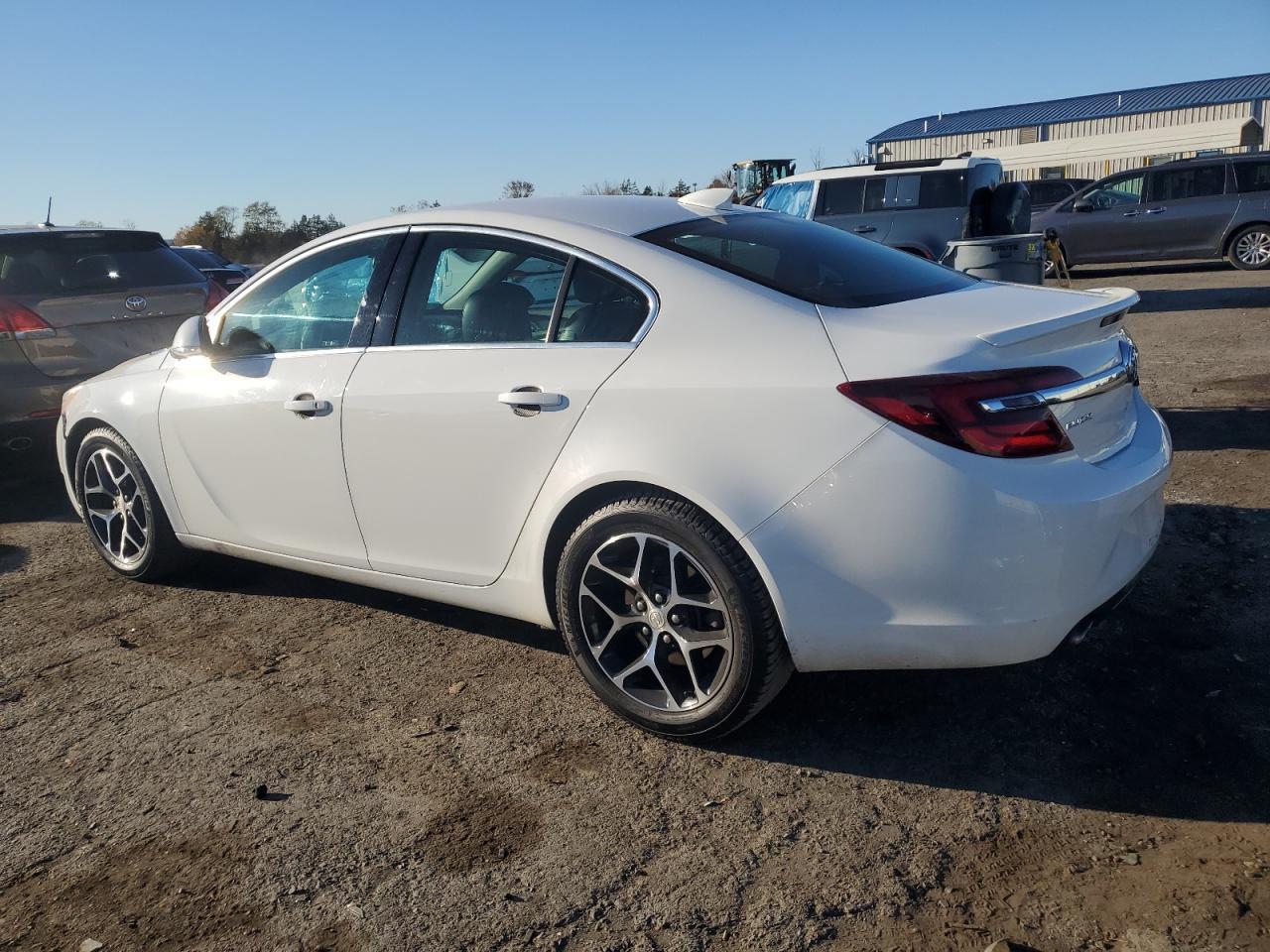 2017 BUICK Regal