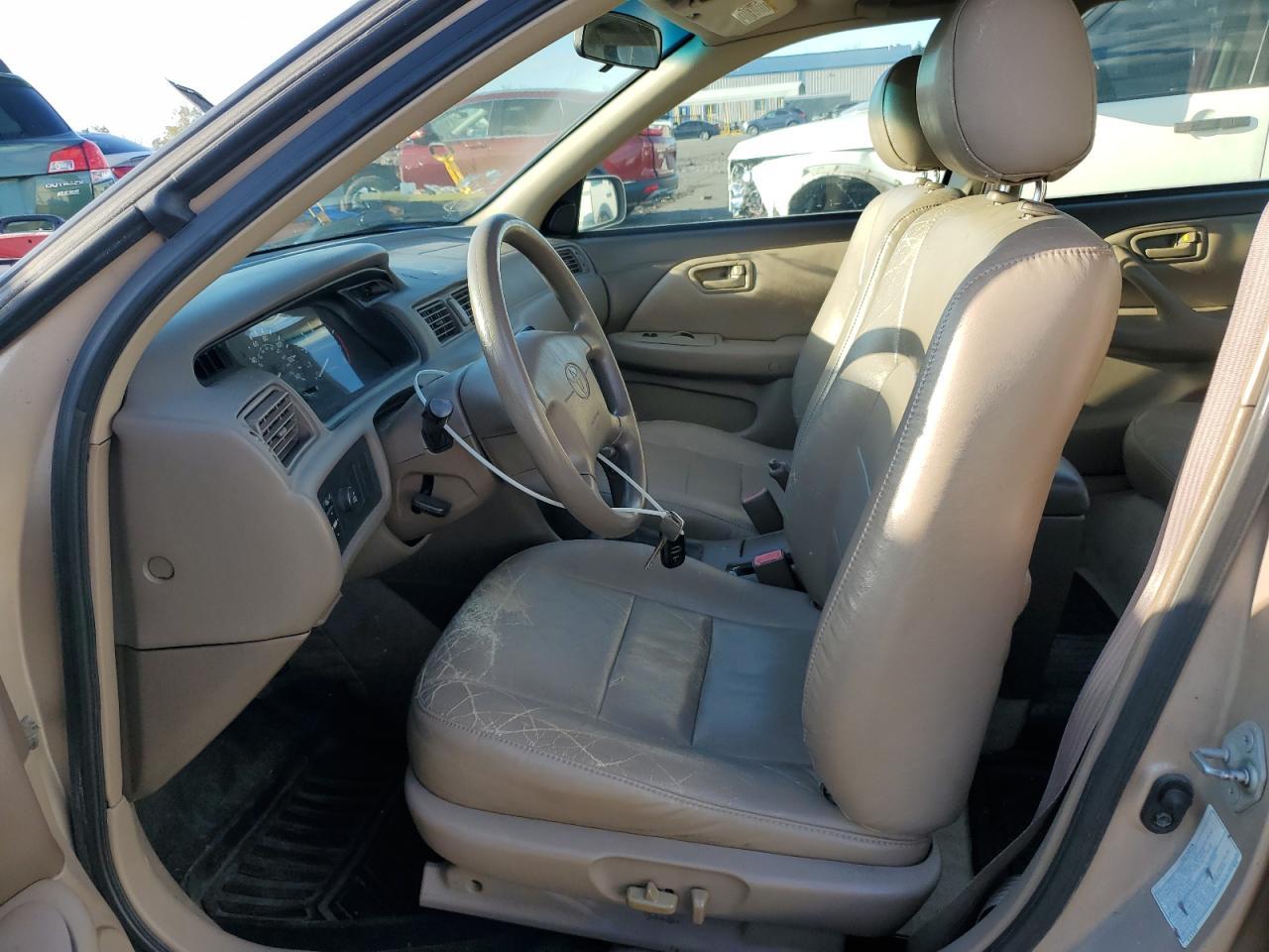2001 TOYOTA CAMRY