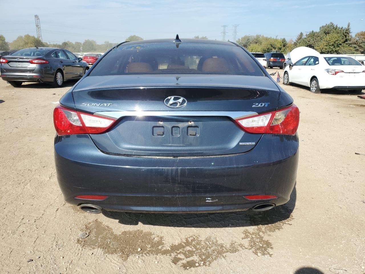 2011 HYUNDAI SONATA