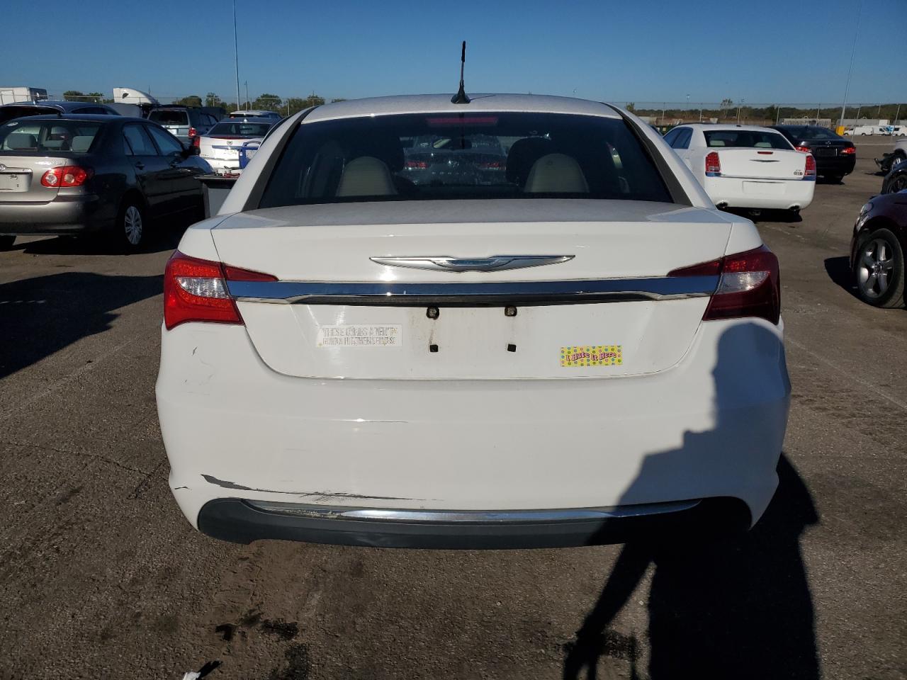 2011 CHRYSLER 200
