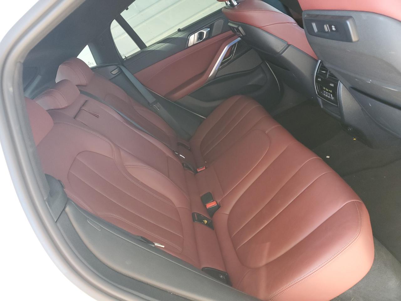 2022 BMW X6