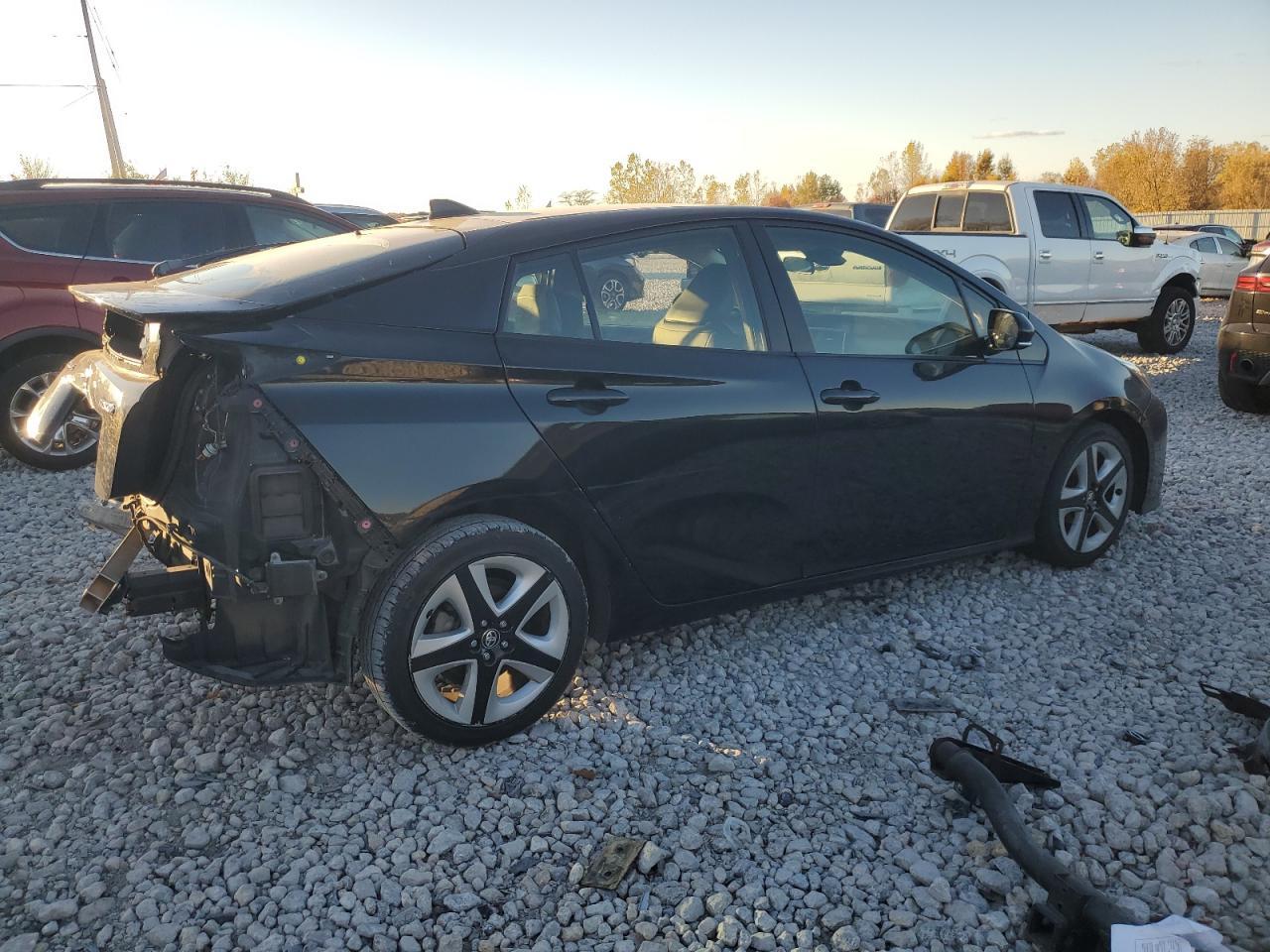 2018 TOYOTA PRIUS