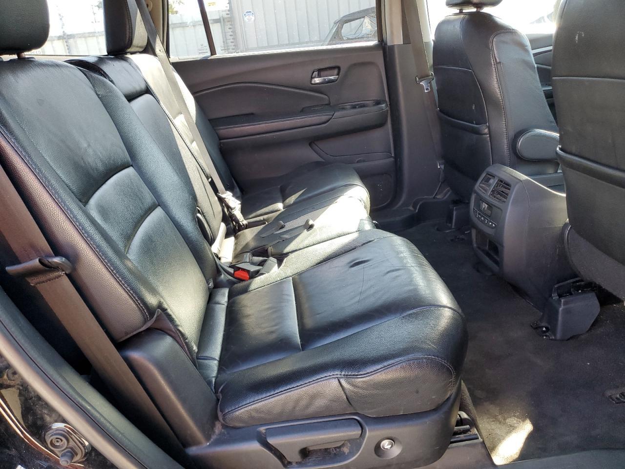 2016 HONDA PILOT