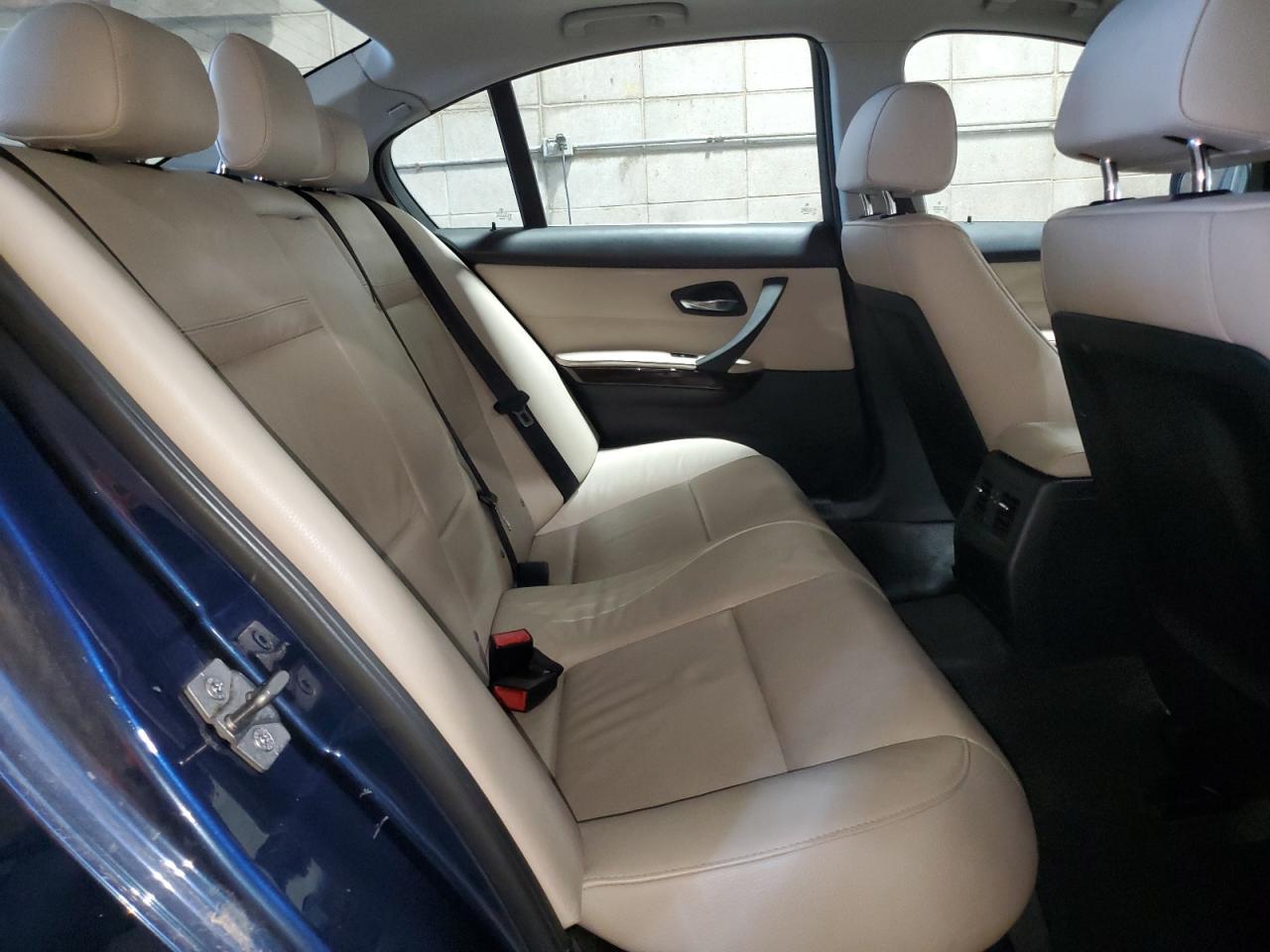2011 BMW 3 SERIES