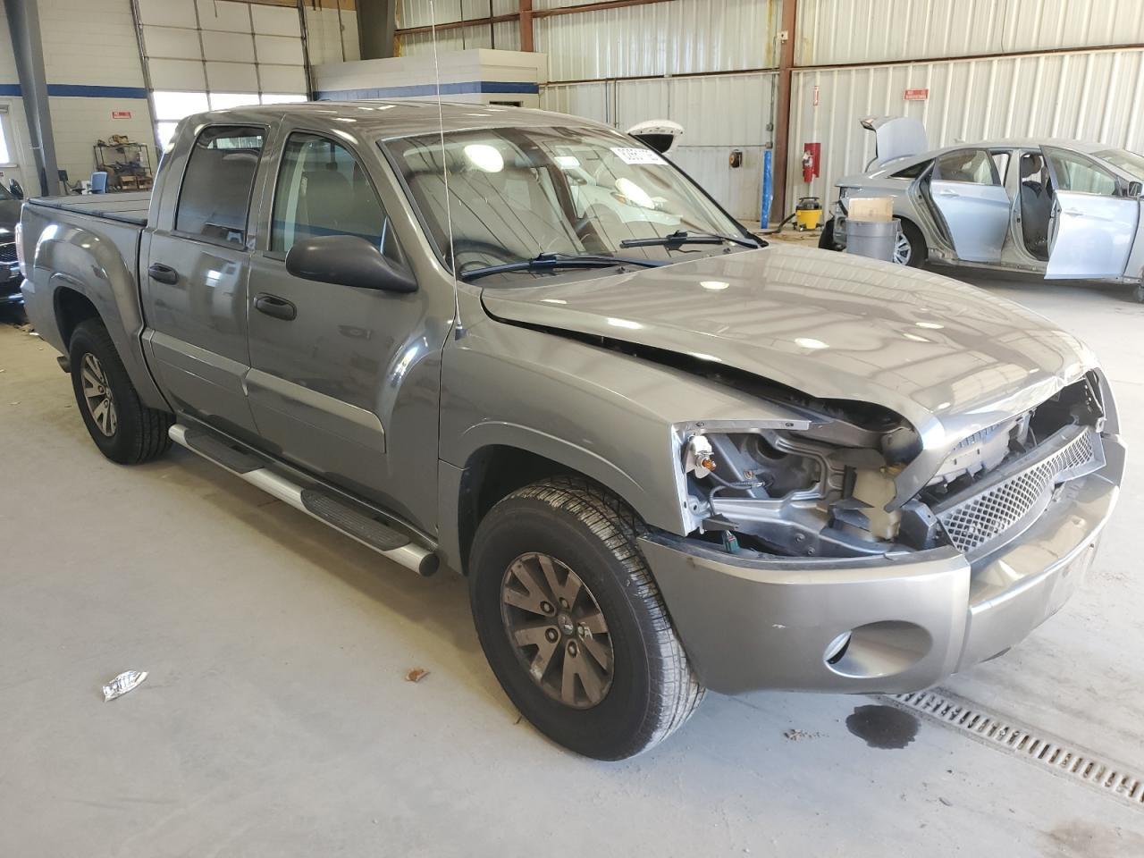 2007 MITSUBISHI Raider
