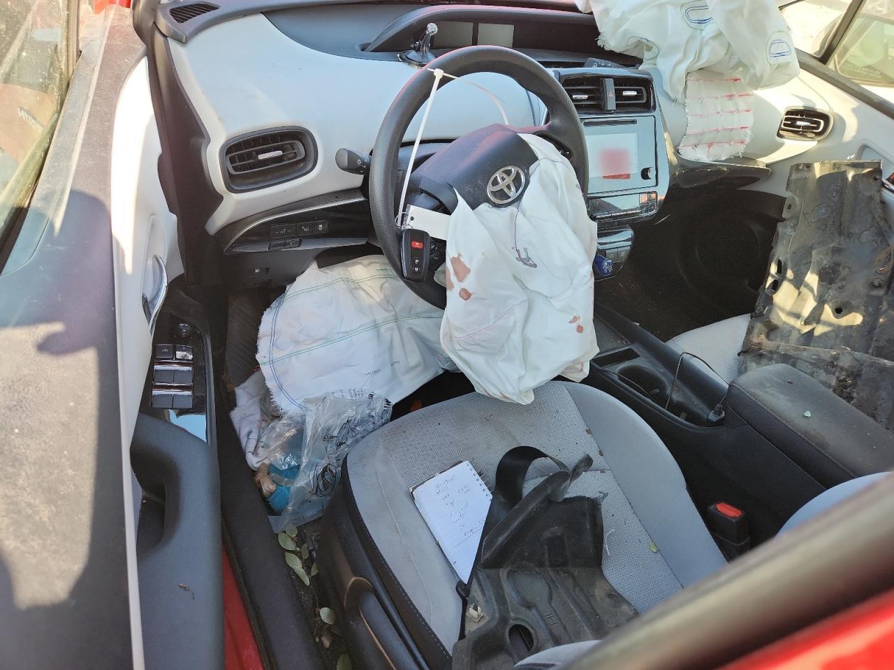 2019 TOYOTA PRIUS