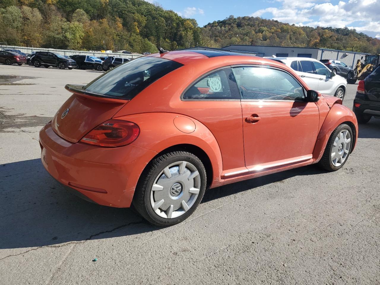 2016 VOLKSWAGEN Beetle