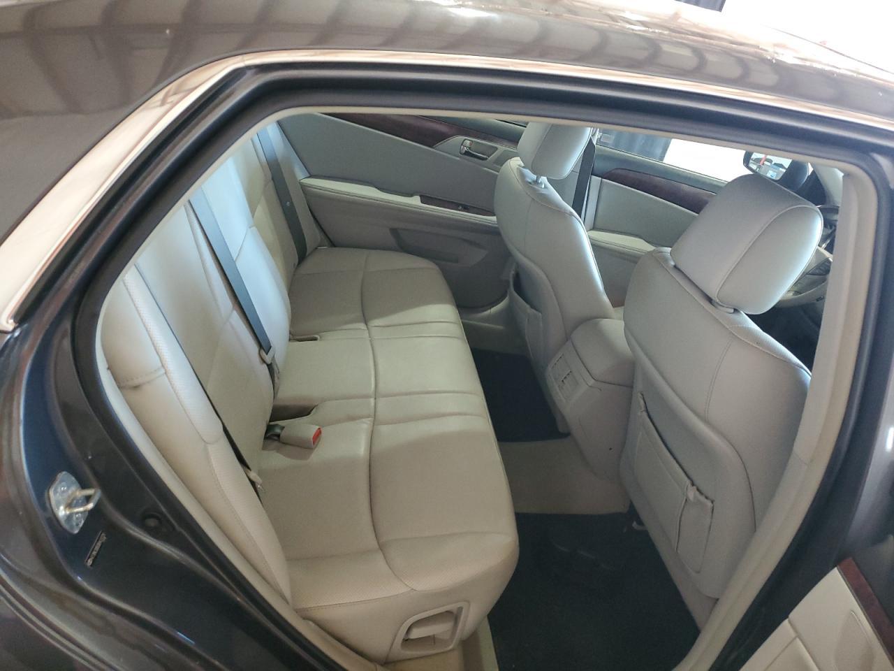 2011 TOYOTA Avalon