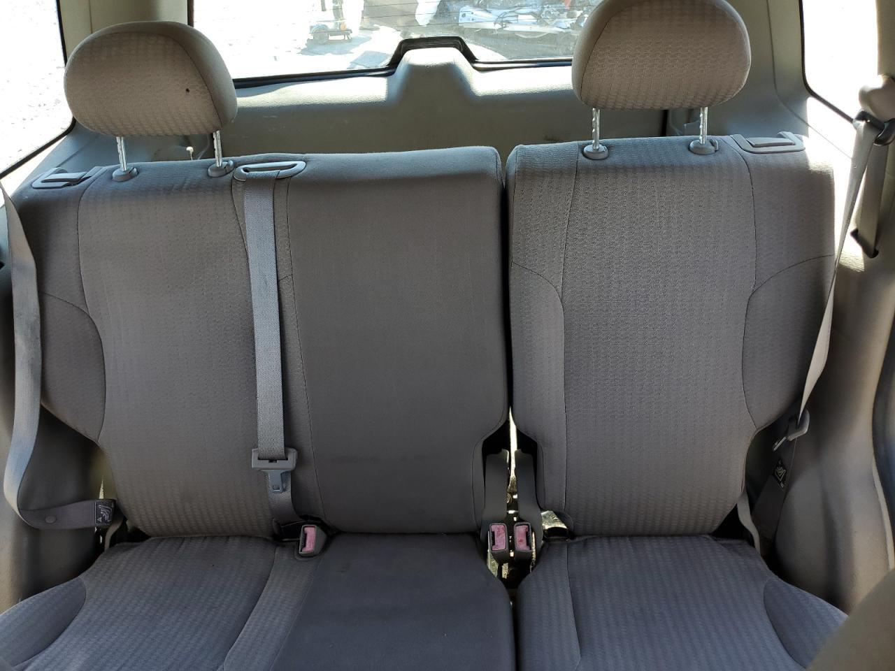 2004 JEEP Liberty