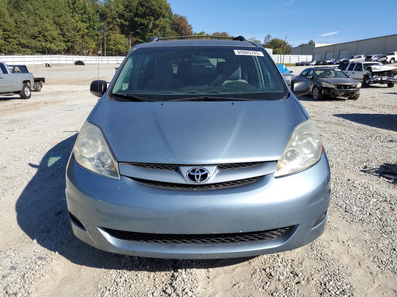 2006 TOYOTA SIENNA