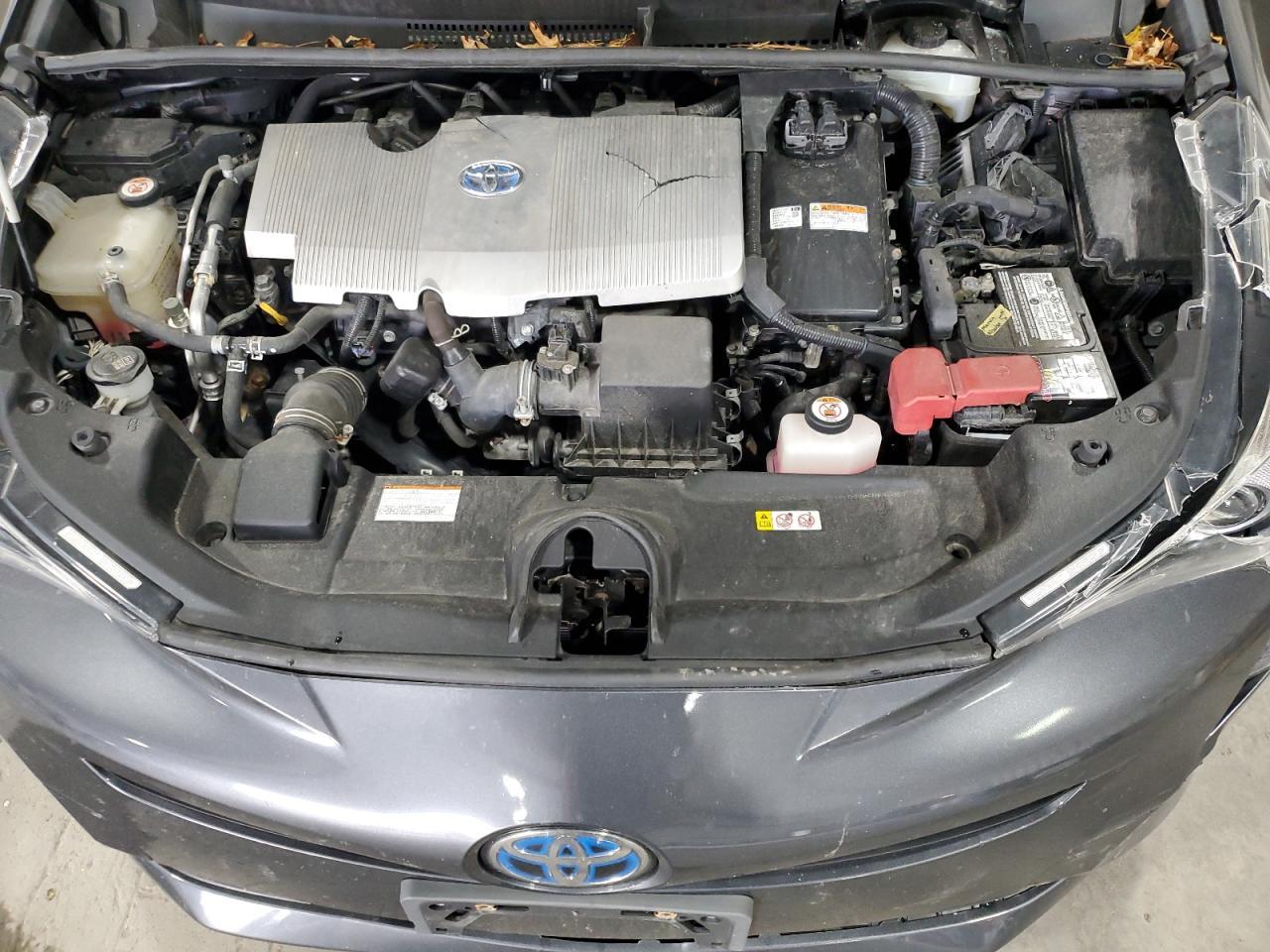 2016 TOYOTA PRIUS