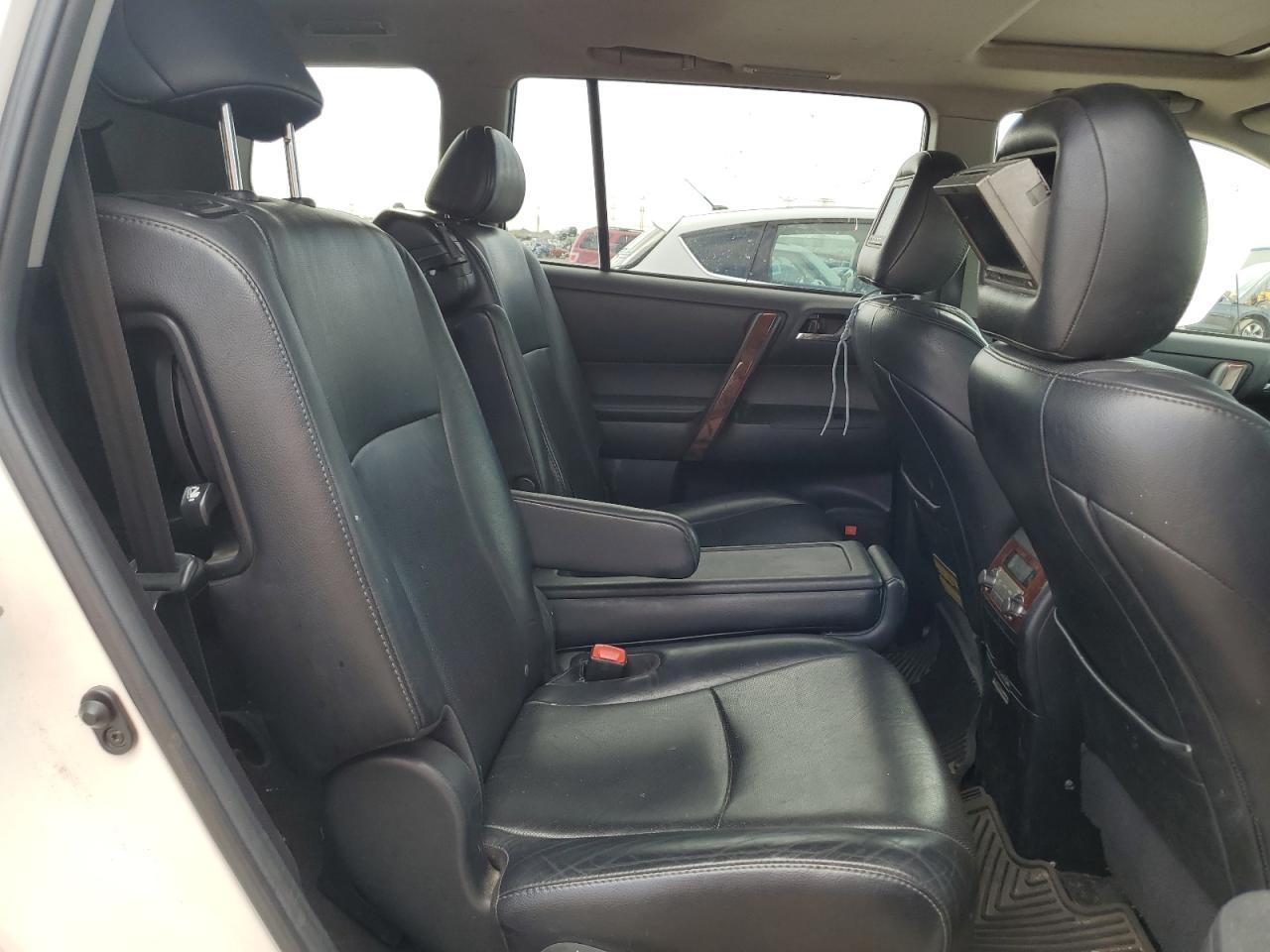 2012 TOYOTA HIGHLANDER