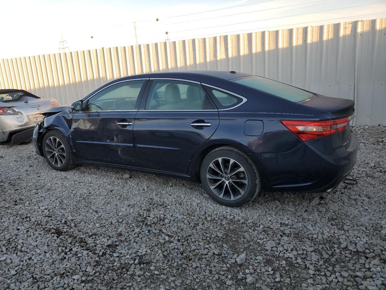 2018 TOYOTA Avalon